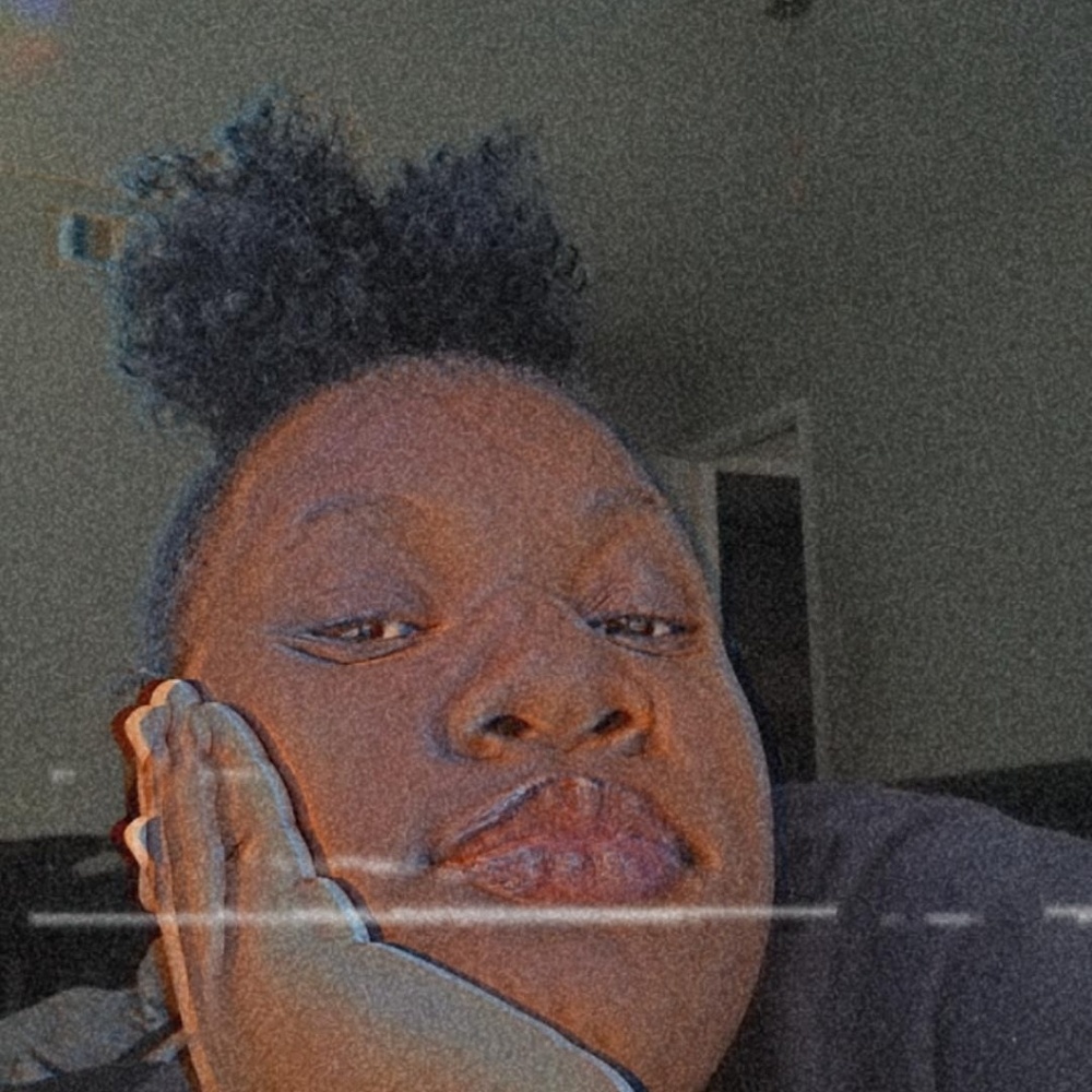 Meet your Posher, Kayla